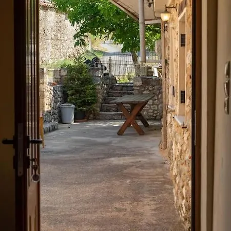 Taygeti's Mountain Semesterbostad *